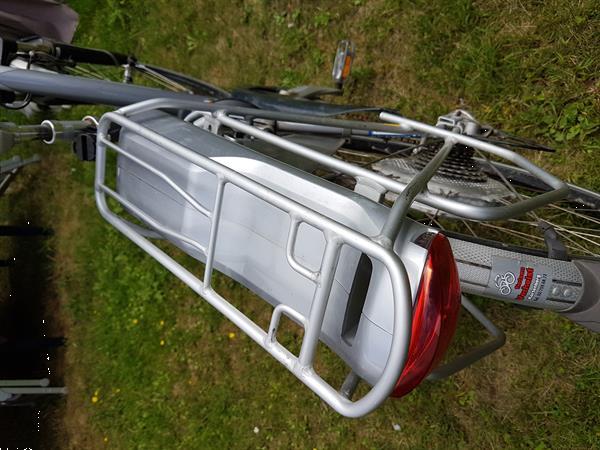 Grote foto te koop elektrische fiets merk trek 7 jaar oud fietsen en brommers damesfietsen