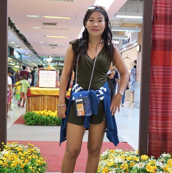 Grote foto thaise gids voor u in bangkok vakantie groepen en rondreizen