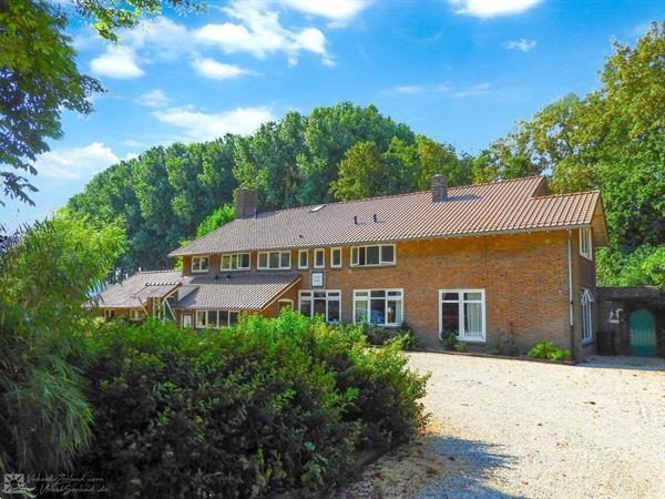 Grote foto sfeervolle 16 persoons groepsaccommodatie in aardenburg bij vakantie overige vakantiewoningen huren