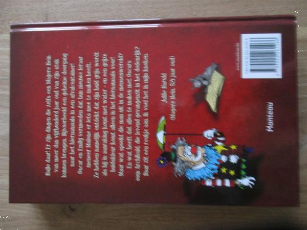 Boek"Scary Harry en de Geheime Doorgang" Kopen | Jeugd | Onder 10 Jaar