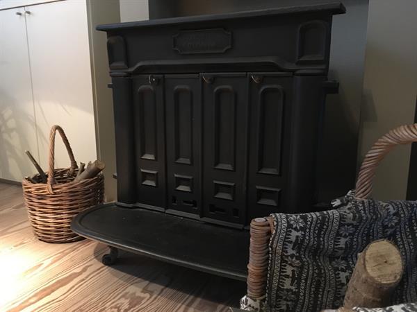 Grote foto antieke houtkachel godin colonial doe het zelf en verbouw verwarming radiatoren