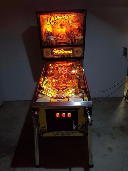 Grote foto williams flipper pinball indiana jones spelcomputers games sega