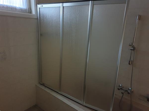 Grote foto douchescherm huis en inrichting badkamermeubels