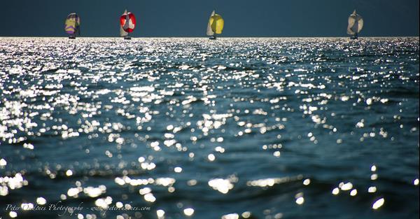 Grote foto varen vissen zwemmenurfen luganomeer italie watersport en boten boten verhuur en vakanties
