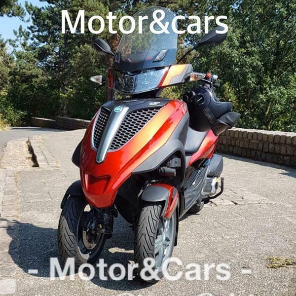 Grote foto piaggio vespa 125cc 250cc 300cc inleren uitlezen motoren tuning en styling