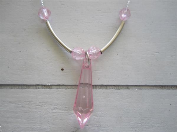 Grote foto oorbellen halsketting met zachtroze kegeltjes sieraden tassen en uiterlijk juwelen voor haar