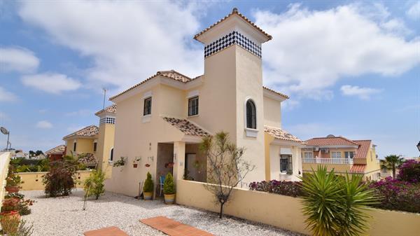 Grote foto 3 slaapkamer villa in villamartin alicante huizen en kamers bestaand europa