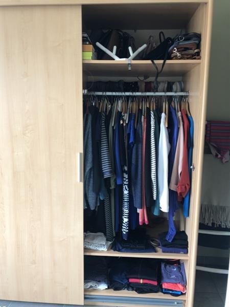 Grote foto ruime kleerkast met schuifdeuren huis en inrichting kledingkasten