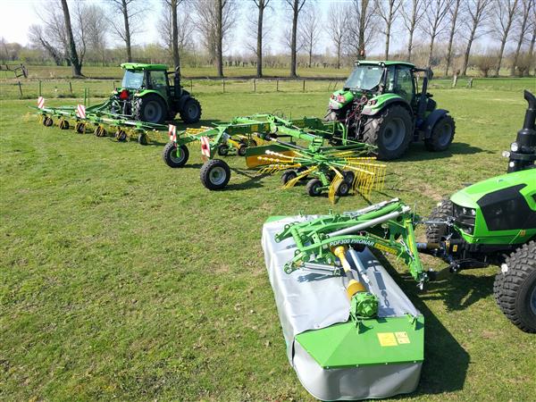 Grote foto deutz tym 25 tot 250pk knikladers wagens machines agrarisch tractoren