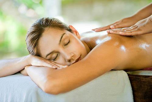 Grote foto h eerlijke ontspannings massage diensten en vakmensen masseurs en massagesalons