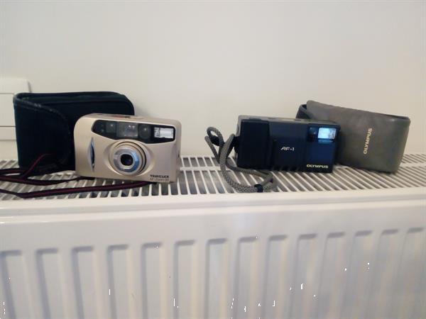 Grote foto 2 fototoestellen olympus af 1 en een traveler audio tv en foto camera analoog