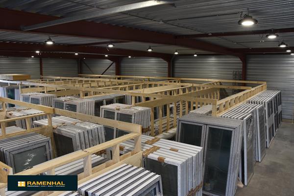 Grote foto ramen deuren schuiframen stockverkoop ramenhal doe het zelf en verbouw kozijnen en schuifpuien