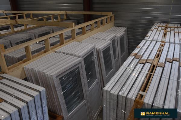 Grote foto ramen deuren schuiframen stockverkoop ramenhal doe het zelf en verbouw kozijnen en schuifpuien