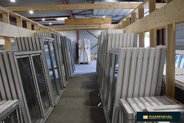 Grote foto pvc kwarts grijs ramen stockverkoop ramenhal doe het zelf en verbouw kozijnen en schuifpuien