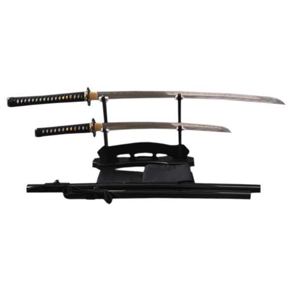 Grote foto zwaarden en samurai zwaarden zwaard sabel mes verzamelen militaria tweede wereldoorlog