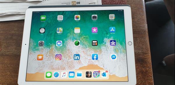 Grote foto apple ipad pro 12 9 inch 256 gb wifi 4g gold computers en software tablets apple ipad