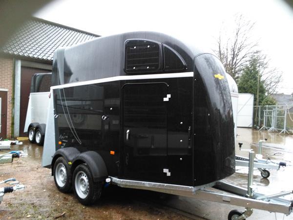 Grote foto humbaur zephir aero 2 paardentrailer dieren en toebehoren trailers