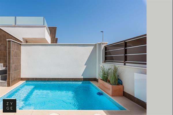 Grote foto moderne woning met priv zwembad in zuid spanje huizen en kamers bestaand europa