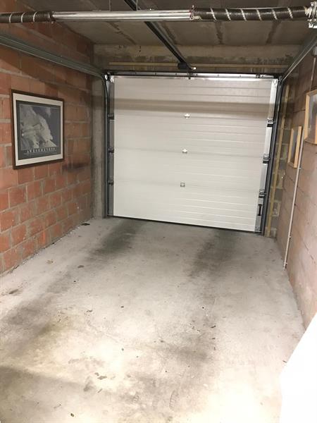 Grote foto garage ave odon warland huizen en kamers garageboxen