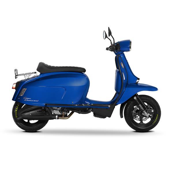 Grote foto scooter scomadi tt 125cc fietsen en brommers scooters