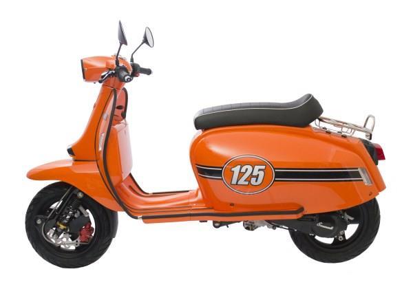 Grote foto scooter scomadi tt 125cc fietsen en brommers scooters