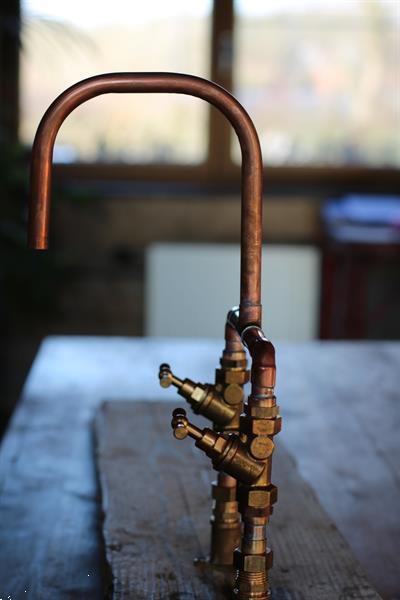 Grote foto koperen kraan koperen kranen keuken badkamer doe het zelf en verbouw sanitair