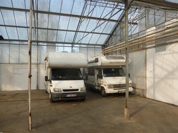 Grote foto stalling voor motorhom caracan boot....enz caravans en kamperen stalling