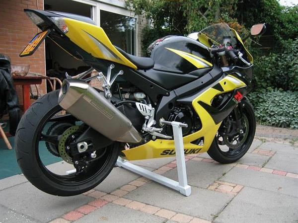 Grote foto gsx 1000 r suzuki paddockstand motoren onderhoudsmiddelen