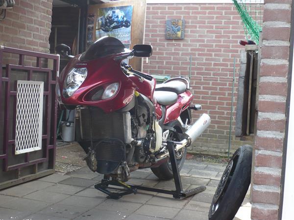 Grote foto gsx 1000 r suzuki paddockstand motoren onderhoudsmiddelen