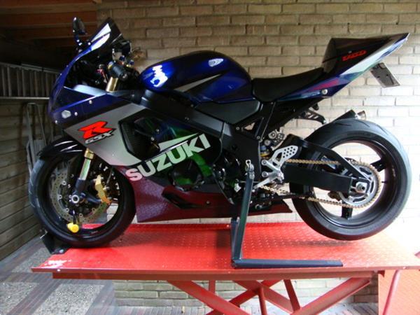 LANNADD Motorfiets-hefbrug, 680 kg, montagebok, hefbrug, motorhefbrug, garage, hef Jack Table een robuuste hydraulische lift voor hobby's en werkplaatsen