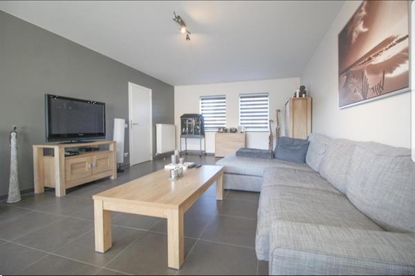 Grote foto resente nieuwbouwoning huizen en kamers tussenwoningen