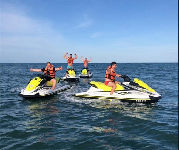 Grote foto jet ski business over te nemen te tenerife zakelijke goederen exploitaties en overnames