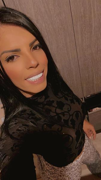 Grote foto julie 23 cm party erotiek erotische massages