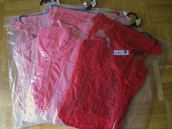 Grote foto heel apart roze torselet met string kleding dames ondergoed en lingerie