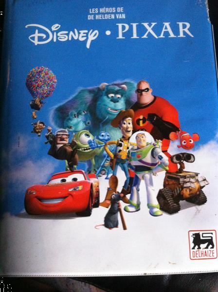 Grote foto disney pixar speelkaarten compleet boek verzamelen speelkaarten jokers en kwartetten