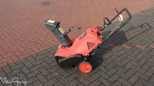 Grote foto veegmachines sneeuwruimer frees hecht 9533 veeg60 tuin en terras overige tuin en terras