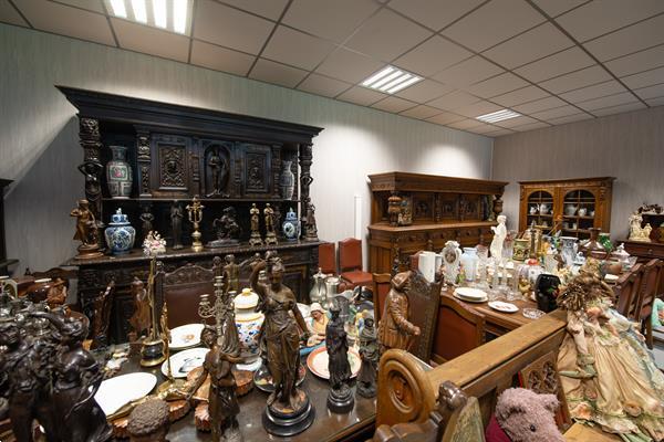 Grote foto antiek en brocante zaak zakelijke goederen exploitaties en overnames