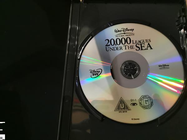Grote foto 20.000 leagues under the sea cd en dvd avontuur