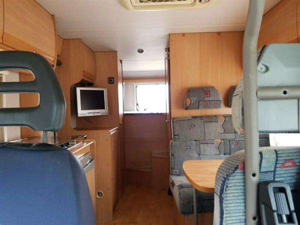 Grote foto elnagh slim44 2.8jtd caravans en kamperen campers