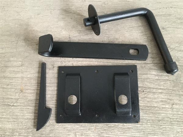 Grote foto deursluiter slot met klink valslot en deurvergrendeling vo tuin en terras overige tuin en terras