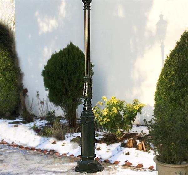 Grote foto grote retro tuinlamp antieke parklamp landelijke tuinlam tuin en terras verlichting