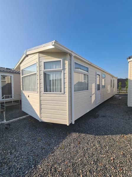 Grote foto stacaravan chalet model caravans en kamperen stacaravans