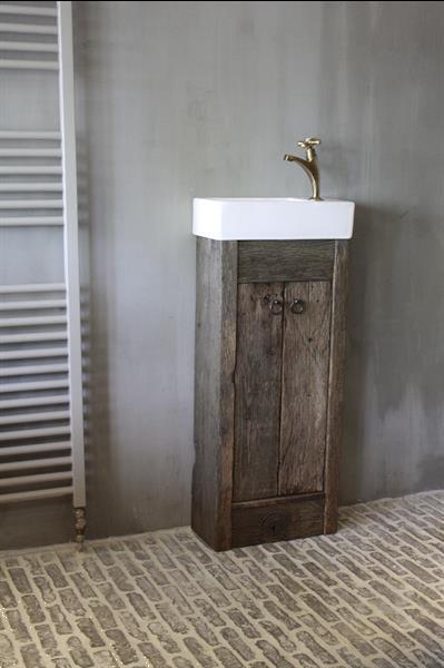 Grote foto landelijk oud eikenhouten toiletmeubel fontein wit doe het zelf en verbouw sanitair