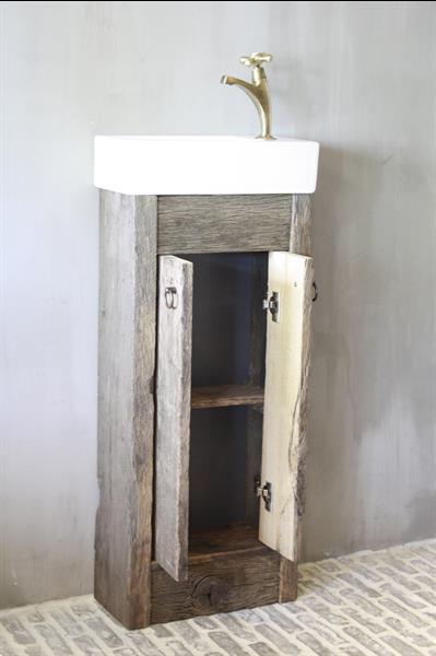 Grote foto landelijk oud eikenhouten toiletmeubel fontein wit doe het zelf en verbouw sanitair