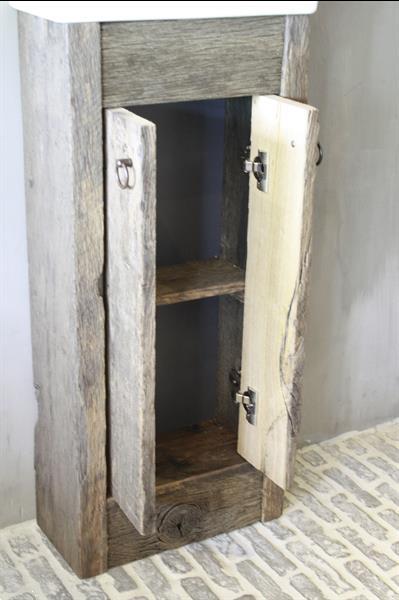 Grote foto landelijk oud eikenhouten toiletmeubel fontein wit doe het zelf en verbouw sanitair