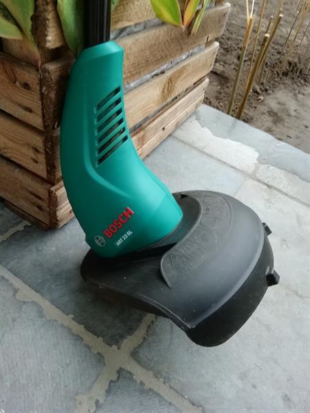 Grote foto bosch grastrimmer tuin en terras grastrimmers