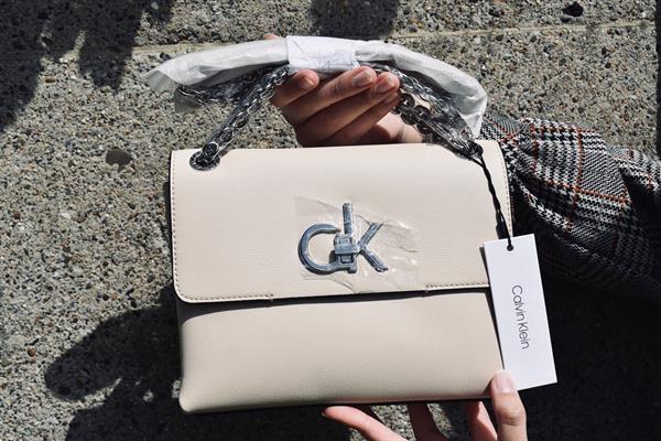 Grote foto calvin klein shoulder bag sieraden tassen en uiterlijk damestassen