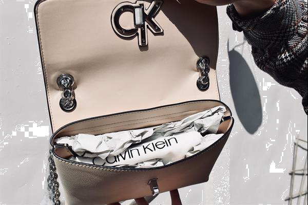 Grote foto calvin klein shoulder bag sieraden tassen en uiterlijk damestassen