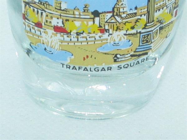 Grote foto shotglas trafalgar square verzamelen glas en borrelglaasjes