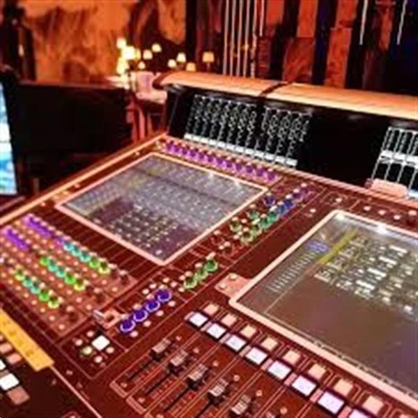 Grote foto mixers digitale en analoge dj apparatuur toet muziek en instrumenten dj sets en draaitafels